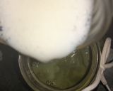 A picture of step 2 of Matcha green tea.