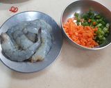 A picture of step 1 of Shrimp and Cheese Omelette.