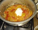 A picture of step 5 of Bhindi ki bhujya.