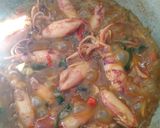 Foto langkah ke 5 dari resep Cumi Asin Saos Tiram.
