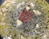 Foto del paso 3 de la receta: Pez espada en salsa de coliflor de romanesco