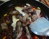 Gambar langkah 3 resipi 25:9:26 - daging masak merah bersos labu.