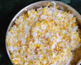A picture of step 4 of Yellow lentils Rice Khichudi.