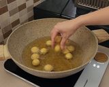 Foto langkah ke 6 dari resep Bola-Bola Ubi Kopong.