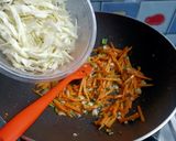 Foto langkah ke 5 dari resep Orak Arik Telur Sayuran.