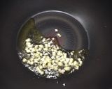A picture of step 2 of Mushroom pasta.