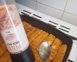 A picture of step 8 of Shortcut fish and potato wedges !.