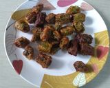 A picture of step 4 of Bhindi manchurian.
