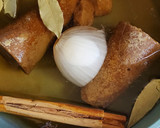 Foto del paso 1 de la receta: Capirotada Tradicional de piloncillo
