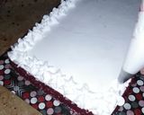 A picture of step 8 of Strawberries cake.