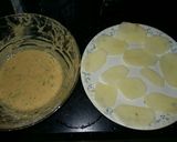 A picture of step 3 of Crispy Aaloo pakoray.
