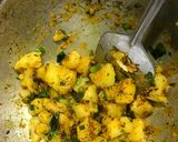 A picture of step 4 of Jeera Aloo.