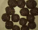 A picture of step 4 of Coco-Nut balls.