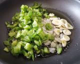 Foto del paso 1 de la receta Bacalao en salsa de tomate
