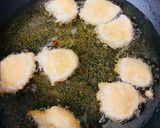 A picture of step 3 of Deep fried cake batter.