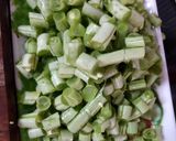 Hình bước làm 1 của món Hạt sen xào bơ