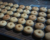 Foto langkah ke 10 dari resep Donat super empuk + tips.