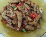 Foto langkah ke 6 dari resep Tumis tempe gembus.