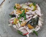 Foto langkah ke 2 dari resep Cumi asin simple.