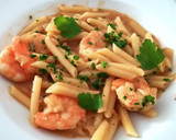 Foto del paso 7 de la receta: Macarrones con langostinos en salsa de soja