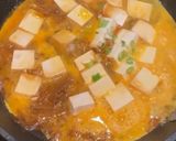 A picture of step 4 of Tofudon (tofu rice bowl).