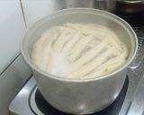 A picture of step 5 of Sotong (Otak-otak KW).