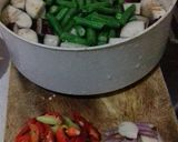Foto langkah ke 6 dari resep Oseng terong dan kacang panjang.