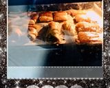 A picture of step 2 of Cinnamon puff pastry bites.
