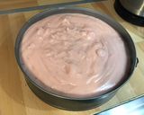 Une image de l'étape 13 de Flan pâtissier façon cheesecake aux pralines roses.