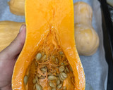 Foto del paso 1 de la receta: 552. Calabaza rellena de espinacas con queso de cabra (principal verdura)