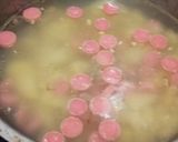 Foto langkah ke 3 dari resep Sop Kentang Makaroni.
