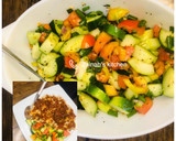 A picture of step 4 of Cucumber salsa🥒🍅🍋.