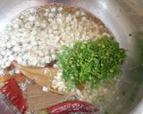 A picture of step 2 of Gujarati khada bhat.