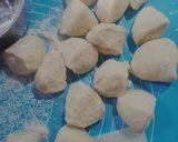 Foto langkah ke 3 dari resep Donat Paha Ayam.