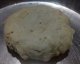 A picture of step 5 of Indori danthal kachori.