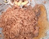 A picture of step 1 of Honey caramel crunch cake pops.