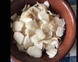 Une image de l'étape 3 de Amandes effilées maison.