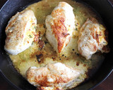 Foto del paso 3 de la receta: Pollo Relleno con Jalapeño y Queso Crema