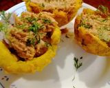 Foto del paso 4 de la receta: Canastilla de plátano verde rellenas de atún en salsa rosada