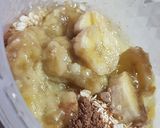 Foto del paso 3 de la receta: Tortita de banana, avena y cacao fitt al microondas