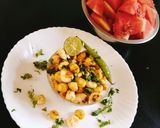 A picture of step 1 of Chatpata Makhana (Lotus seeds chaat 😋).