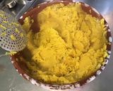 Une image de l'étape 6 de Purée aux deux pommes de terre, curcuma, ail et persil.