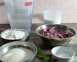 Foto langkah ke 1 dari resep Bubur Candil Ubi Ungu.