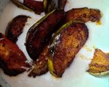 A picture of step 4 of Dahi baigan.