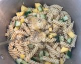 起司蝦仁芒果小黃瓜通心粉沙拉的食譜步驟3照片