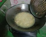 Foto langkah ke 2 dari resep Garlic Cheddar Fries.