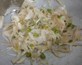 A picture of step 2 of Maggi Kathi Roll.