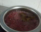 A picture of step 4 of Sirkewali Pyaaz (Pickled Onions).