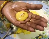 झटपट मिल्कपावडर पासून केशर पेढे.. (Instant Milk Powder Kesar Peda Recipe In Marathi) रेसिपी स्टेप 6 फोटो 