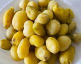 A picture of step 2 of Dum aloo (baby potato curry).